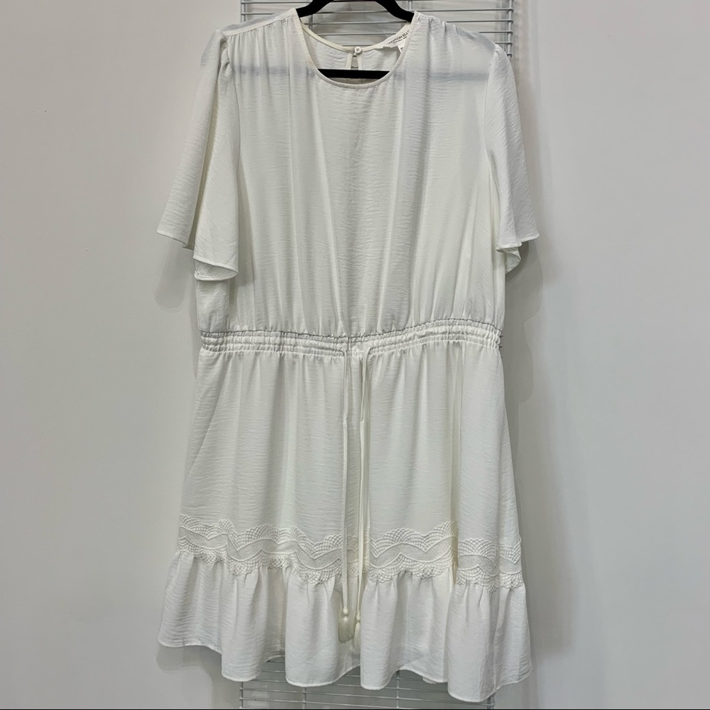 🤍 White Summer Dress with Lace